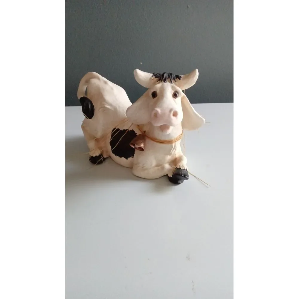 Vintage Ceramic Cow Figurine Farmhouse Decor Black and‎ White Holstein Style